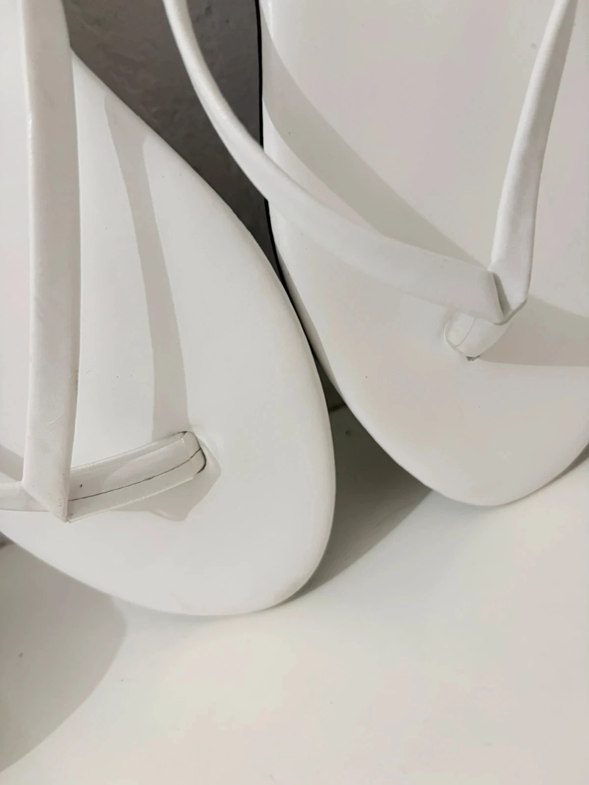 Chanclas blancas minimalistas para mujer – Talla 39 – photo 3